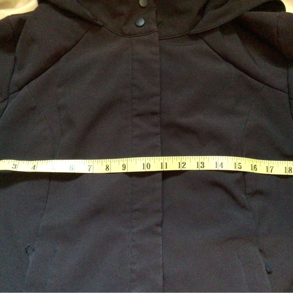 Avia woman’s jacket. Black with reflectors. Size large. - Picture 6 of 7